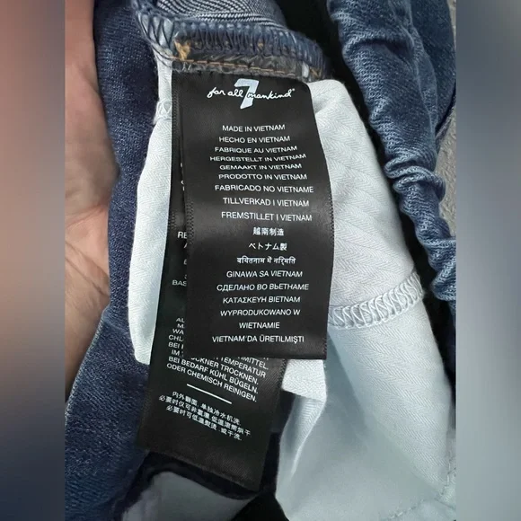 7 For All Mankind High Waist Denim Jogger Size 28 New - Picture 8 of 8